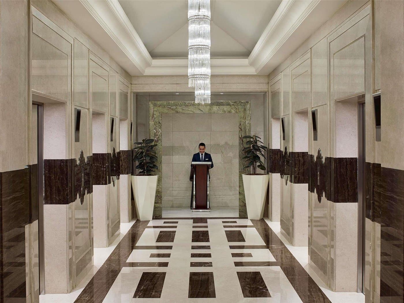 De Luxe Vip Paket 1   (Swissotel Al Maqam Hotel - Sofitel ) 11